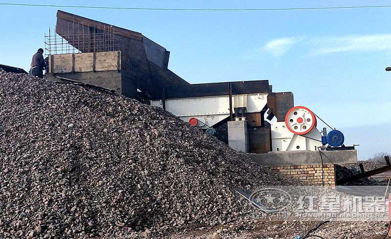 HD德版鄂式破碎機(jī)現(xiàn)場 HD德版鄂式破碎機(jī)現(xiàn)場