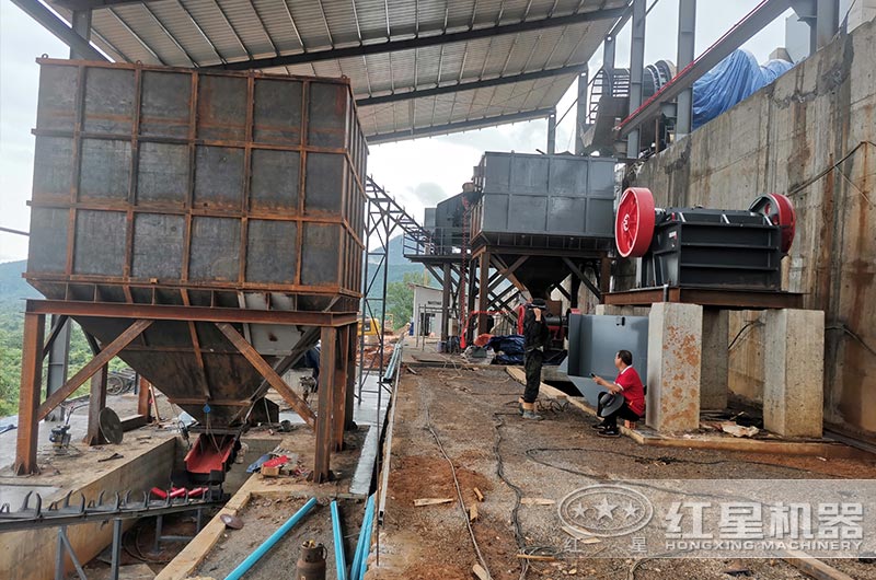 生產(chǎn)線安裝現(xiàn)場